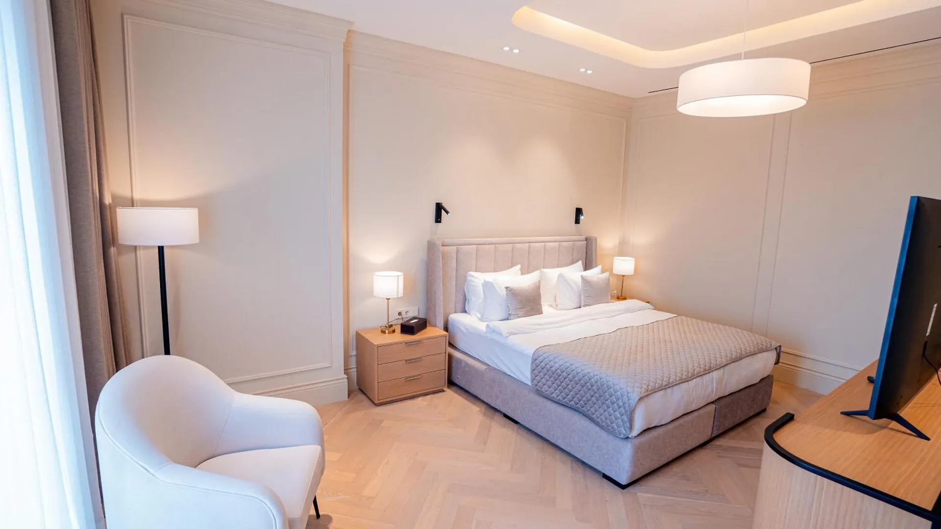 Four Seasons Apartments Baku 0*,