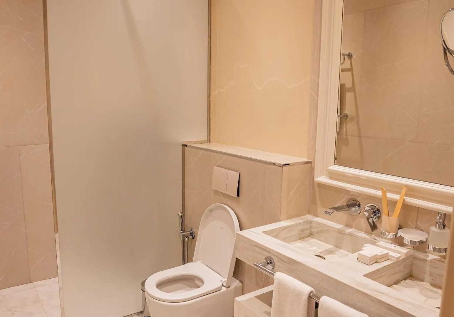 Four Seasons Apartments Baku