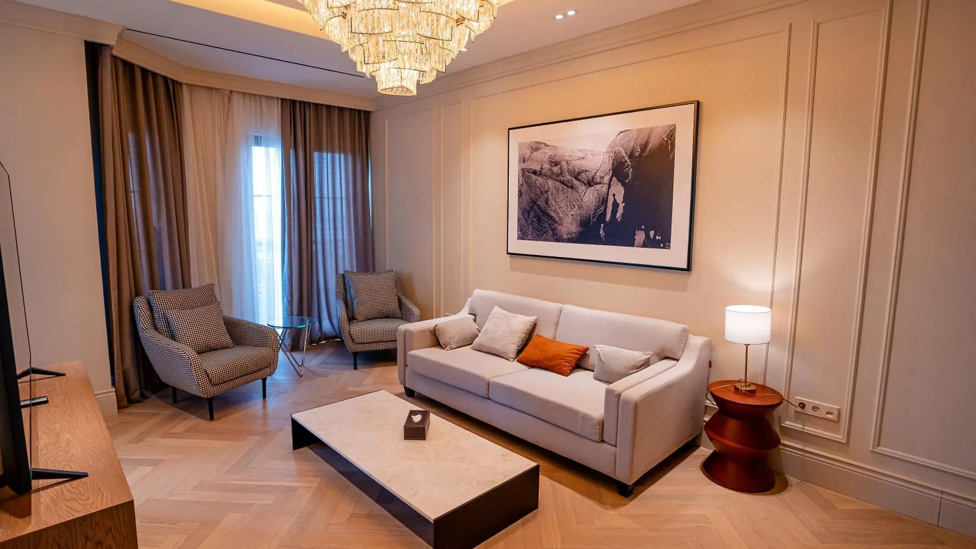 Four Seasons Apartments Baku 0*,