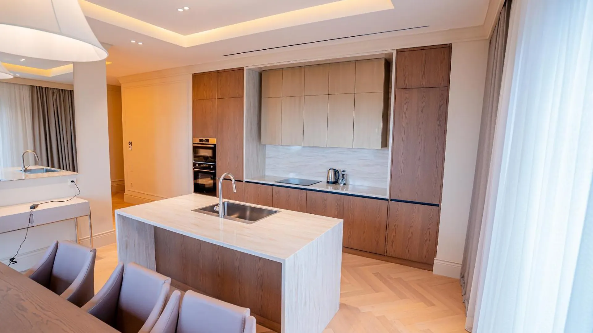 Four Seasons Apartments Baku