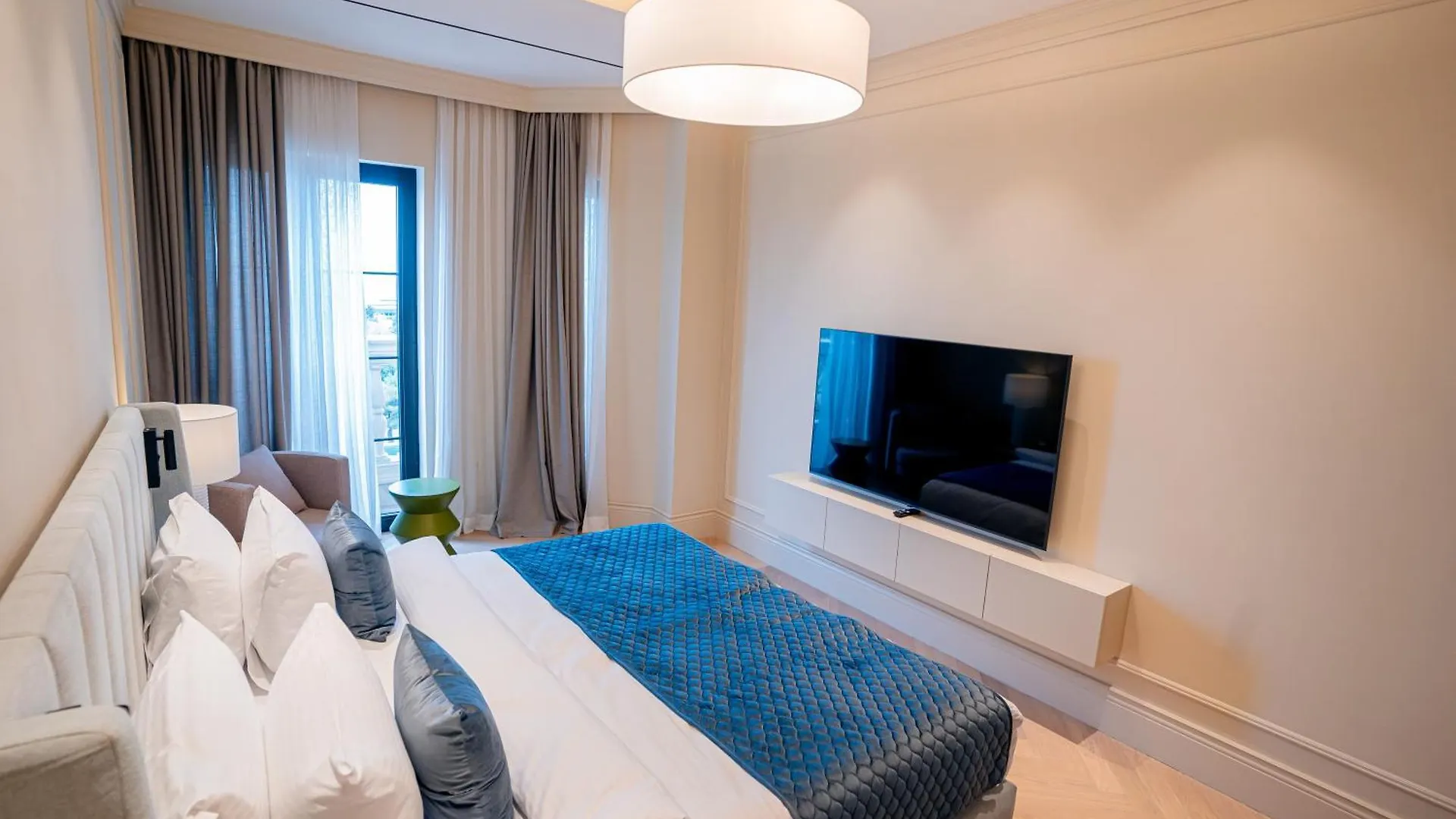 Four Seasons Apartments Baku 0*,