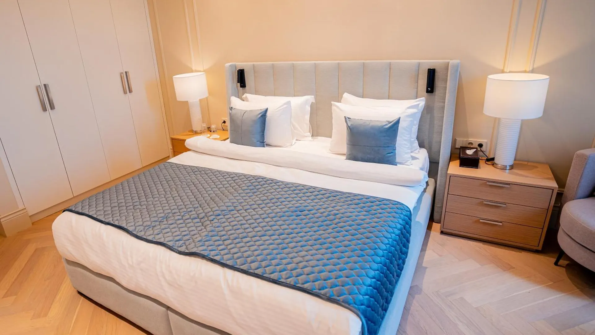 Four Seasons Apartments Baku